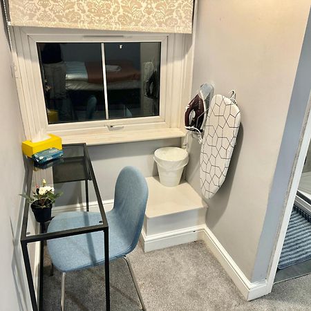 Modern En-Suite Rooms By Finsbury Park Station 8 Mins To King'S Cross By Tube London Kültér fotó