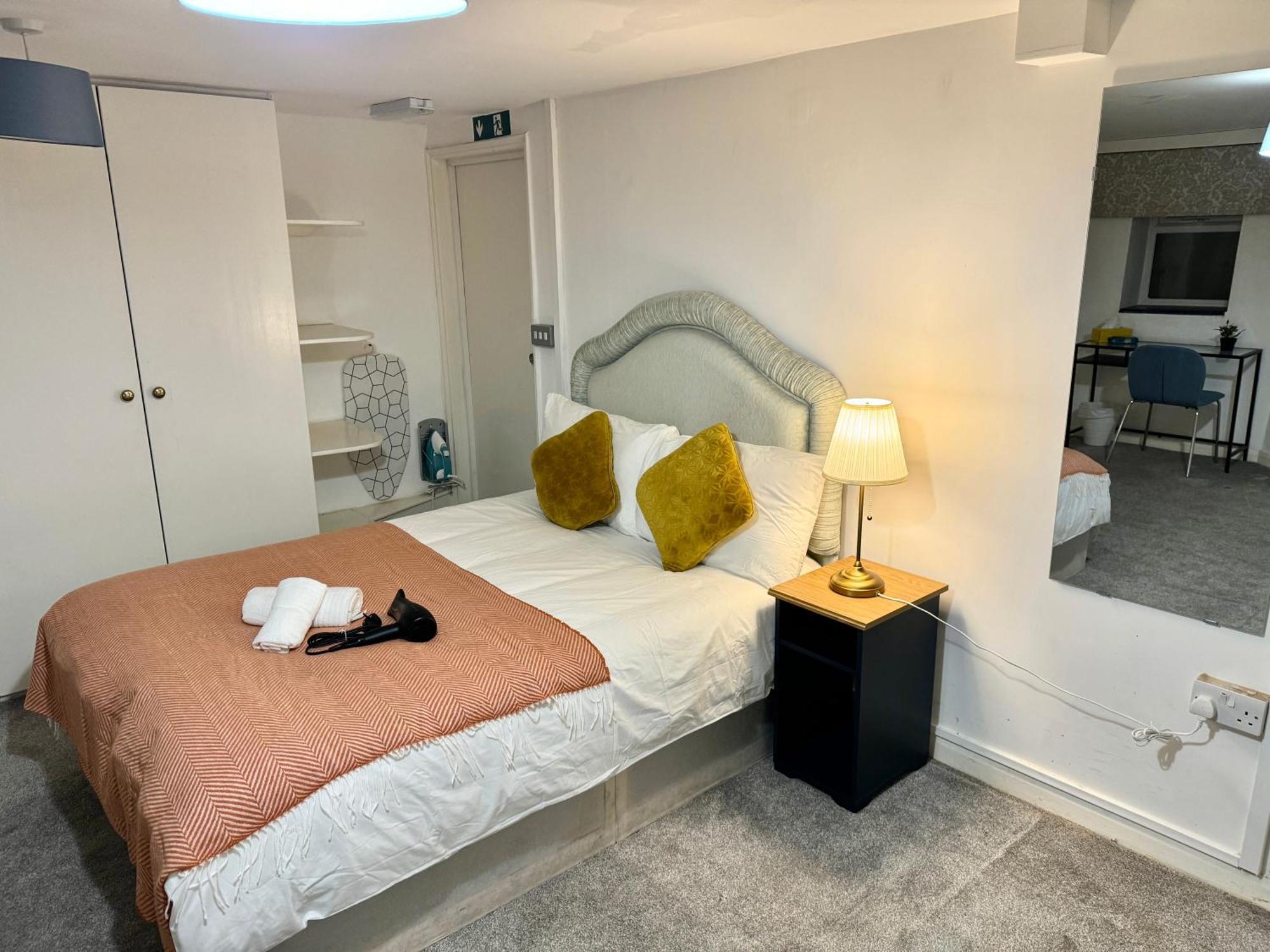 Modern En-Suite Rooms By Finsbury Park Station 8 Mins To King'S Cross By Tube London Kültér fotó